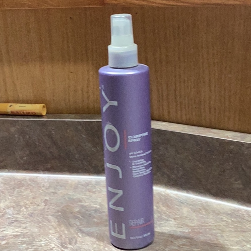 Enjoy clarifying spray